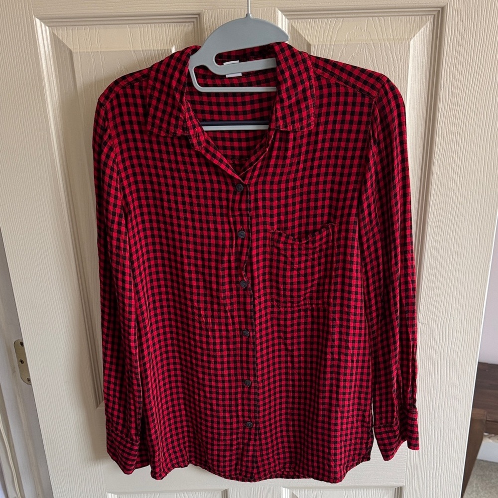 Old Navy Red and Black Plaid Men's Shirt